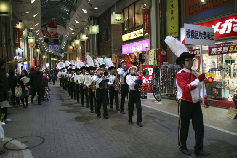 DT2011_xmas-parade_012